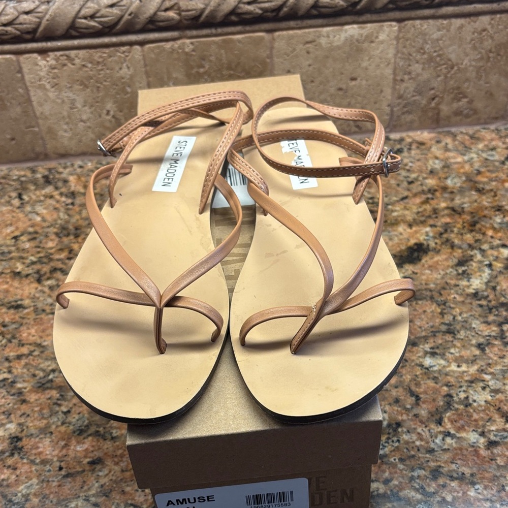 Steve Madden Amuse Tan Women's Sandals 6